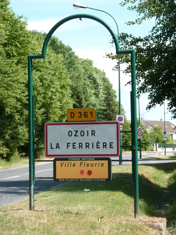 Abri Piscine Aluminium Pose abri de piscine Ozoir-la-Ferrière